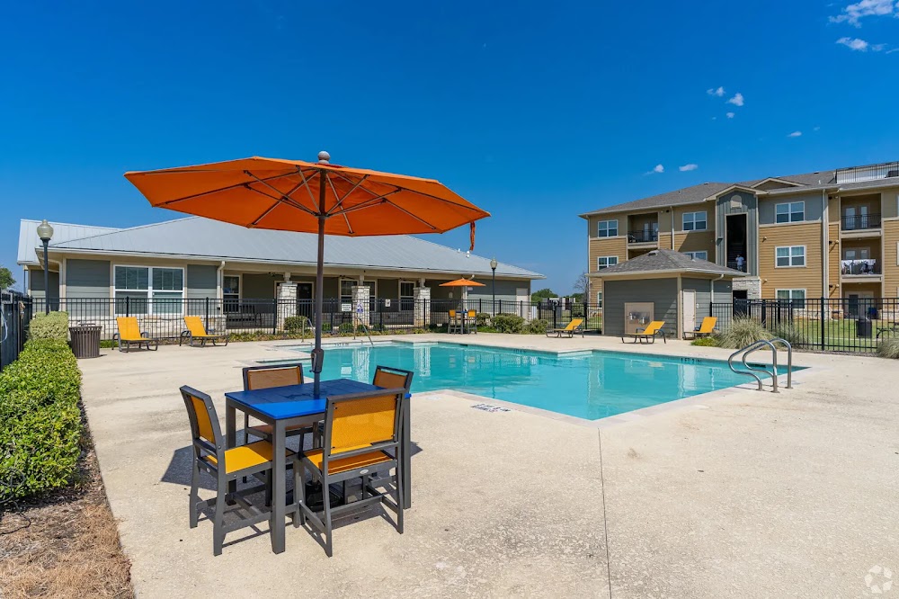 Stallion Pointe Apartments