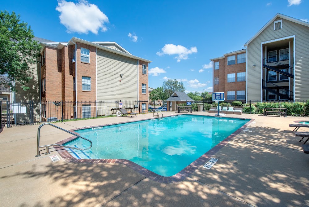 Centennial Court Apartments