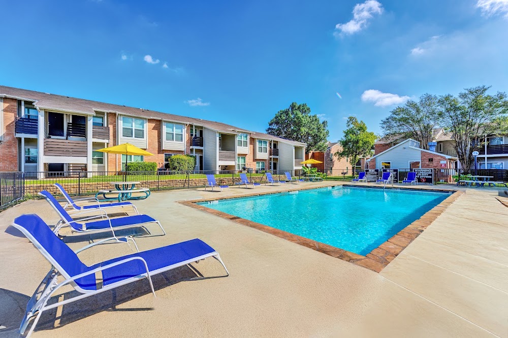 Hillcrest Apartments