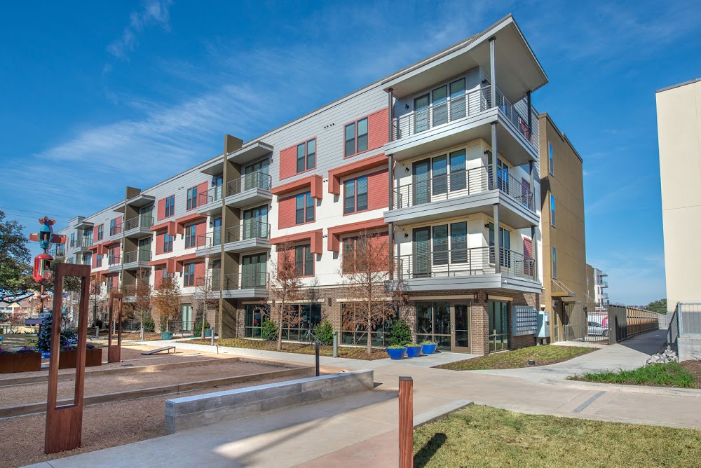 Eastbank at Waterside