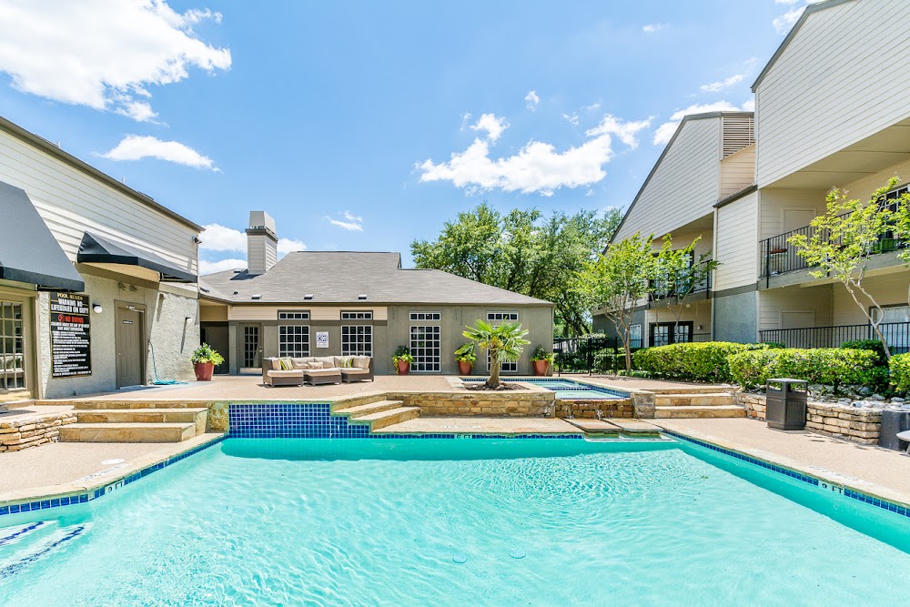 Summerstone Apartments